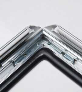 Cadre clic-clac étanche, à clapets