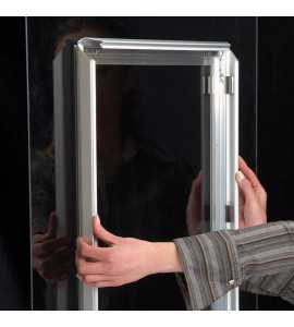 Displayrahmen zur Anzeige auf Vitrinen